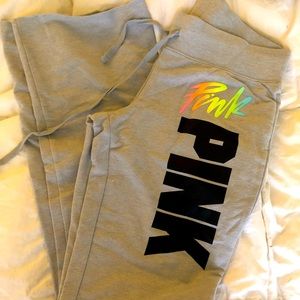 VS PINK FLARE SWEATS
